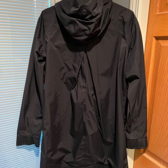 Womens Lululemon Jacket - Picture 2 of 3